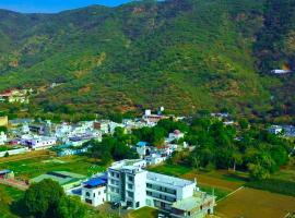 HOTEL TRIPLE SEVEN , Pushkar - A Beautiful Resort Nested in Nature's Lap, hotel din Pushkar