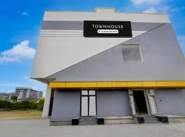Townhouse Guduvancheri Junction Formerly Zafe Commercial, hotel in Madambakkam