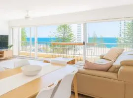 Snapper Rocks Ocean view Retreat