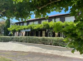 Hôtel et RESTAURANT traditionnel L' Escalandes, hotel sa Lesperon