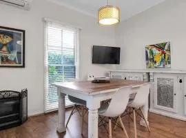 Tompson Apartment