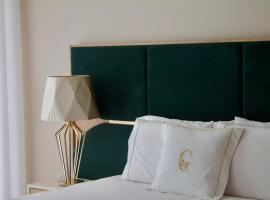 Green Gold Passion، فندق مع أحواض استحمام ساخنة في Santo Est&ecirc;v&atilde;o