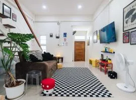 Free Netflix 3BR 10 Mins to City Center 3 Mins 7-11