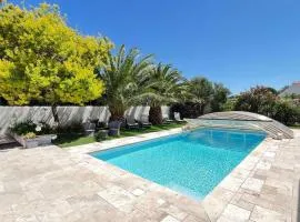 Superbe villa avec piscine chauffée à proximité de la plage