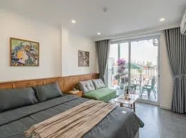 Twilight Townhouse w Lift