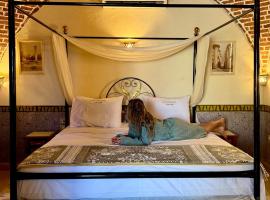 El Juneina Villas, hotel in Luxor