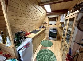 The house at the larssen、Šmartno pri Slovenj Gradcuのアパートメント