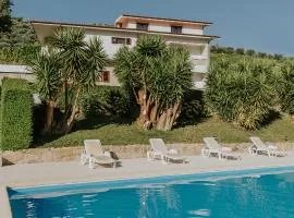 Jerónimos Garden & Pool Villas