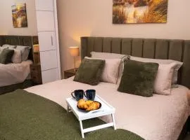 Links Apartment, Southport, Englands Golf Coast