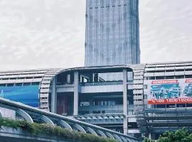 Yue Cheng Hotel Xicun Metro Station, Guangzhou Railway Station- Direct access to the railway station and Canton Fair Complex via two metro lines