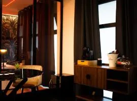 Crystal Luxury Apartment