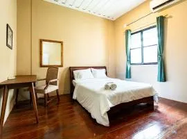 Rest Inn Yaowarat BKK