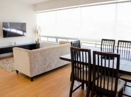Capitalia Bright & Cozy Family Apt in Santa Fe