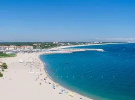 T3 & tous conforts & piscine & sauna & plage