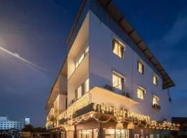 Youyen Hostel