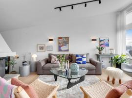 Cozy home in central RVK - perfect for families, hotel in Reykjavik