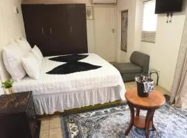 Juraya guest house Hatfield