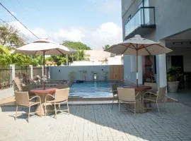 Apto com 2 suites a 100m do Japaratinga Resort