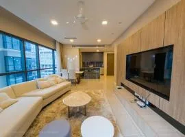 Luxe Spacious 2br Condo Klcc 600mbps Full Furnish