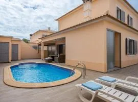 Casa Vista Azul With Pool in Porto Santo
