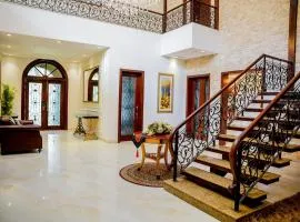 Spacious 5BR Luxury Family Home