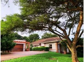Haus Mikaya, Cathkin Estate by Euphoric Leisure