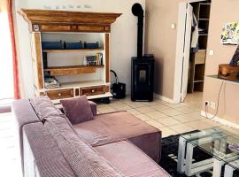 Maison de campagne sarthoise, hotel di Brains-sur-Gée