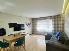Lourença Stays - Vila Beach Apartment