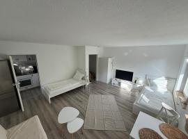 schönes Apartment in Langenfeld, hotel in Immigrath