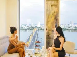 MOONLIGHT Hotel & Suites - High floor, River view, Dragon Bridge view, City view