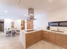 Condo at Icono 3 Bedrooms close 5th