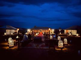 Merzouga Dunes Luxury Glamping Camp, hotel sa Merzouga