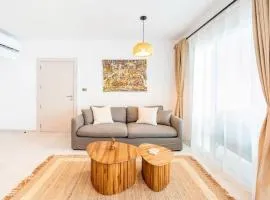 Hydra 103 Poolview Luxury Apt Dominicus