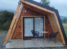 Tiny Home El descanso del Pescador, caba&ntilde;a o casa de campo en Puerto Cisnes