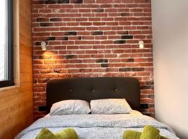 Helena Apartment: Mavrovo'da bir otoparklı otel