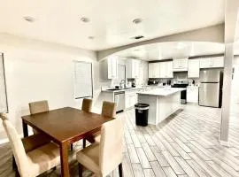 LRG 1600sqft 4room 2 bath in a quiet neighborhood