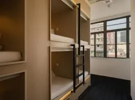 BEAT 1932 Hostel at Chinatown