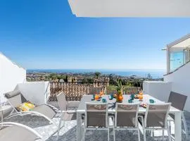 MANUEL PUEBLO- Lujoso Adosado con vistas panoramicas