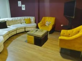 Hermoso departamento de 3 dormitorios para 10 personas en el centro histórico de Cuenca