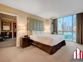 MGM Signature-09-821 1Br2Ba F1 Strip View Balcony Suite