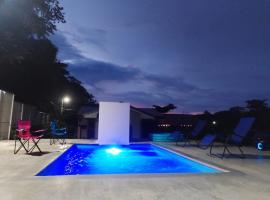 Casa Chika Playa Grande Guanacaste 2, hotel in Cuajiniquil