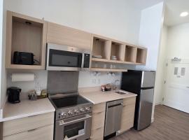 TownePlace Suites by Marriott Youngstown North, hotel in Girard