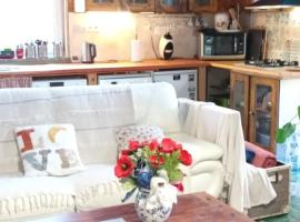 DVOR POD KRíKMI, hotel in Spišský Štvrtok