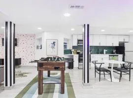 Addison Art Deco Flat