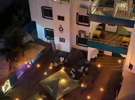 Le Hublot, hotel cerca de Aeropuerto de Cotonú-Cadjehoun - COO, Cotonú