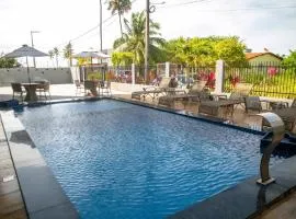 Apto com Piscina e Churrasqueira Perto da Praia