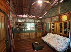 Cocles House, hotel in Talamanca