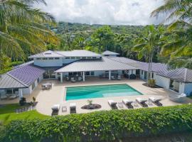 Luxury Retreat in Kona with Saltwater Pool、カイルア・コナのホテル