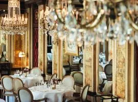 Hôtel Barrière Fouquet's Paris