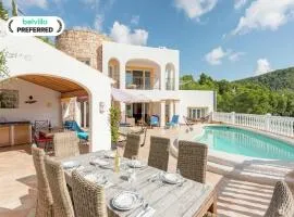 Villa with pool in Cala Llonga